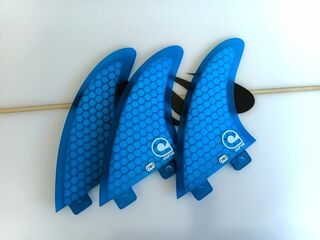 Curve Fins Thruster Hexcore Dual Tab - 3 Small